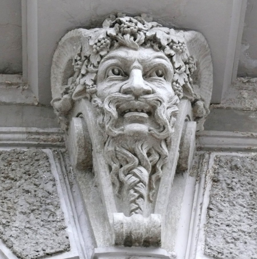 Маскарон Евпропа архитектура