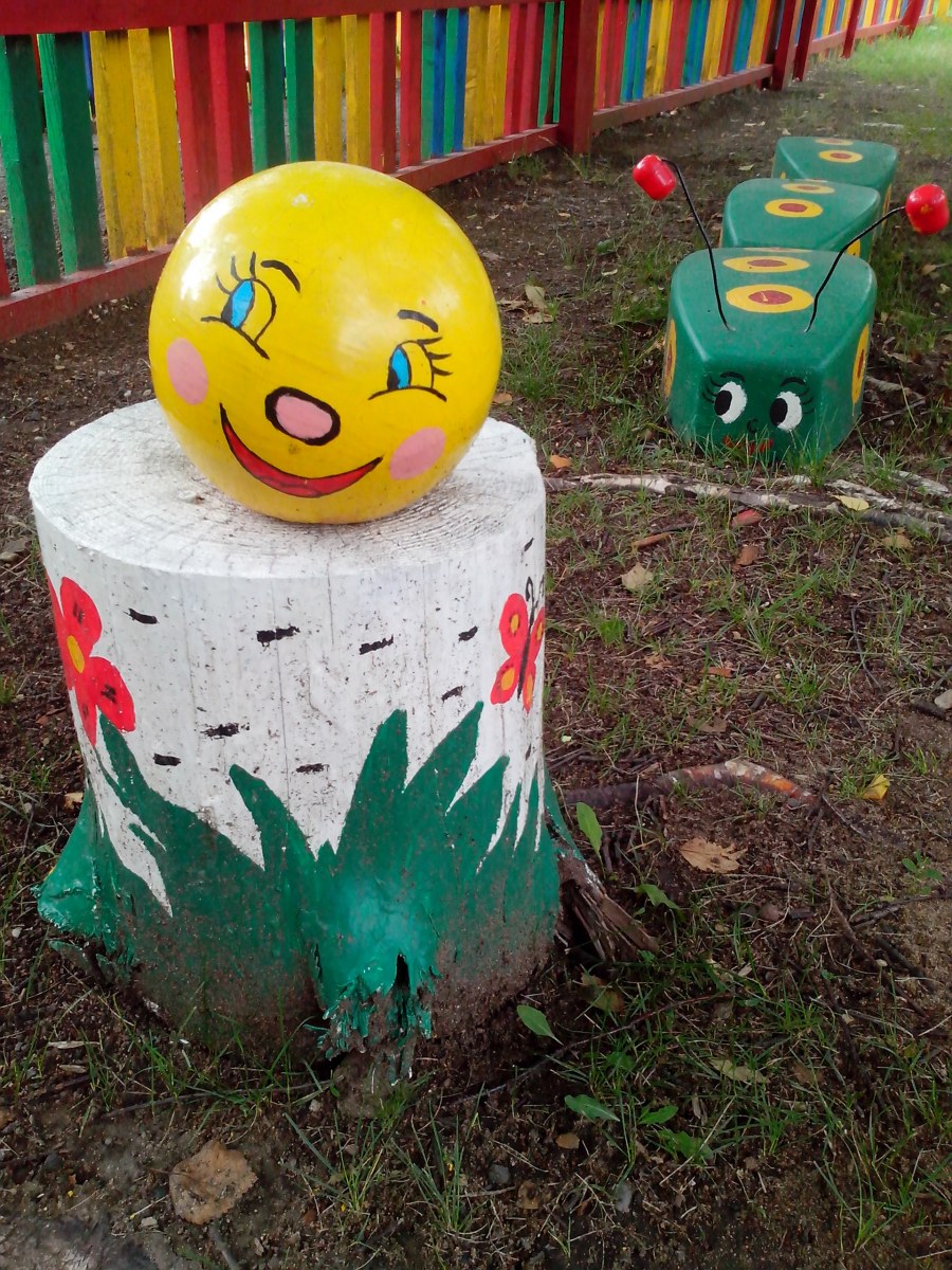 Украшение площадки в детском саду