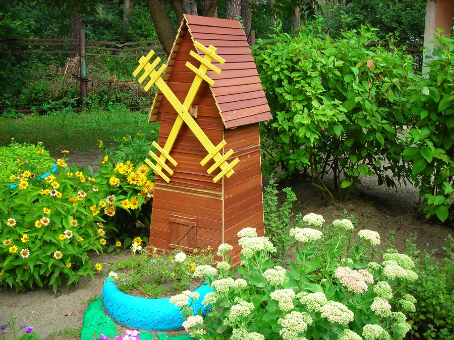 Оформляем участок в ДОУ