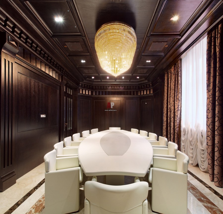 Переговорная в классическом стиле