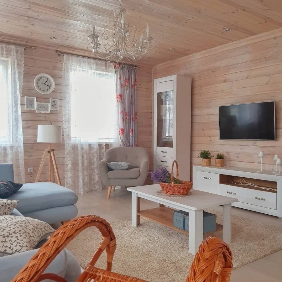 Домик на дереве внутри