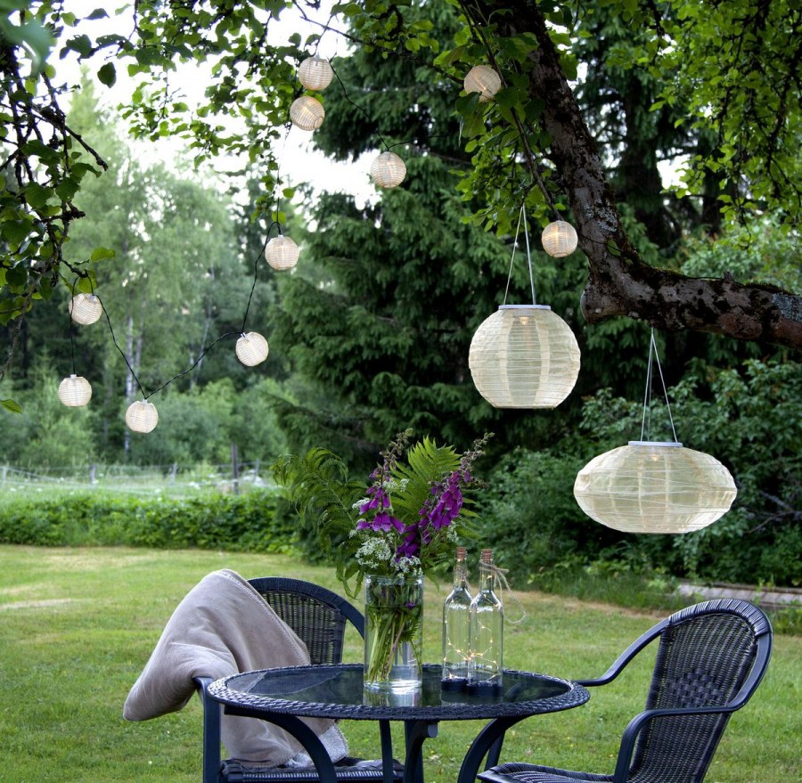 Фонарики на веранде