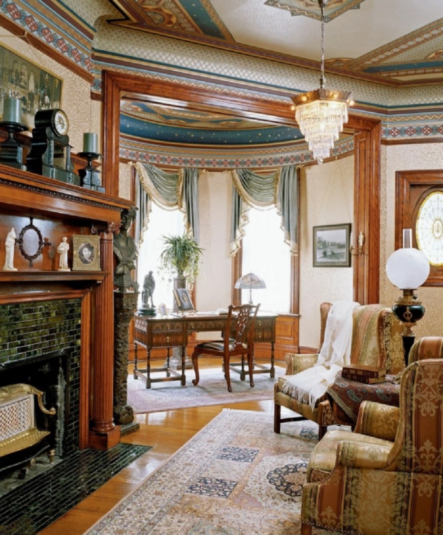 Старинная гостиная