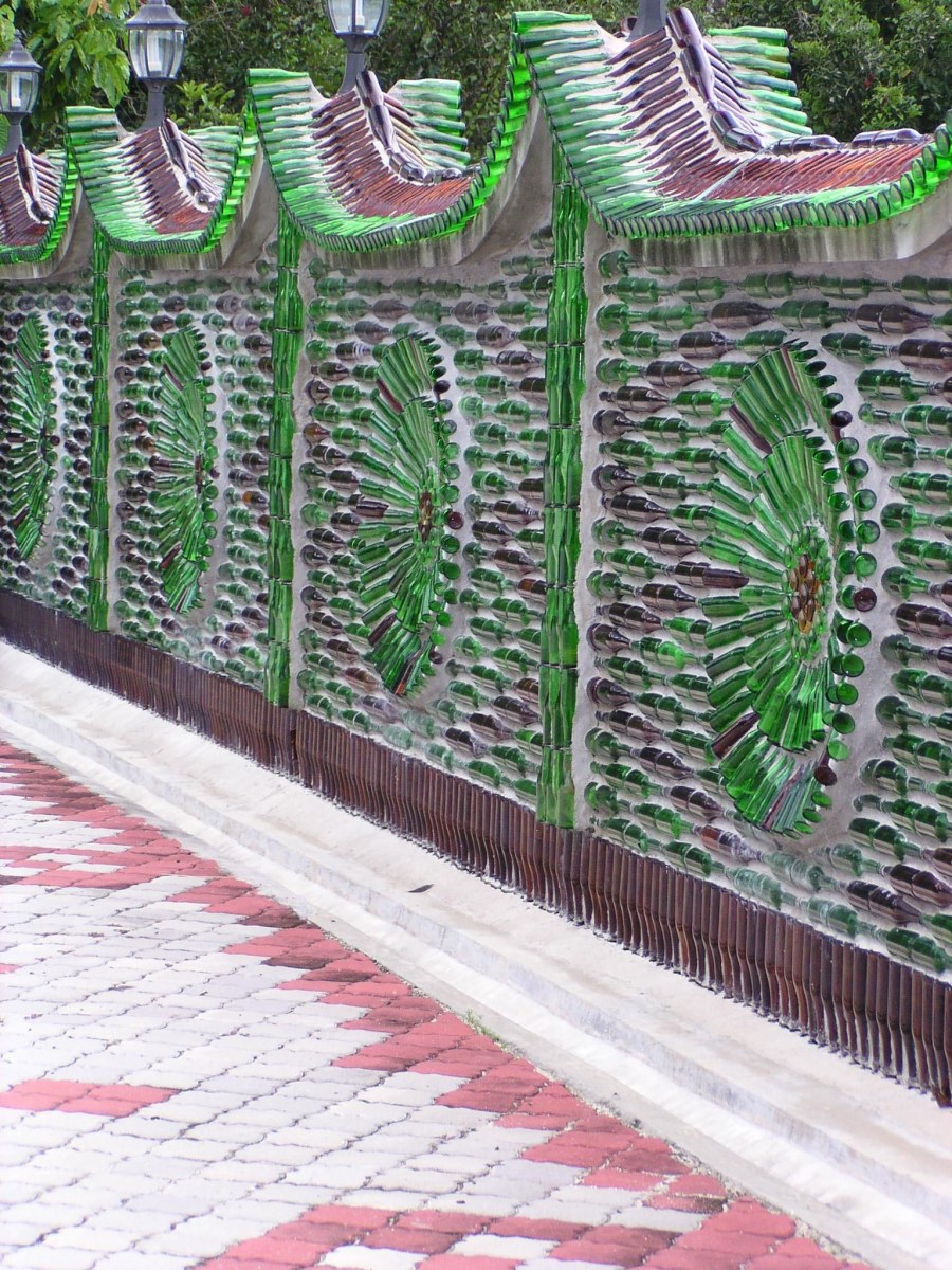 Необычный забор