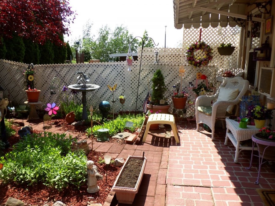 Обустройство двора в деревне