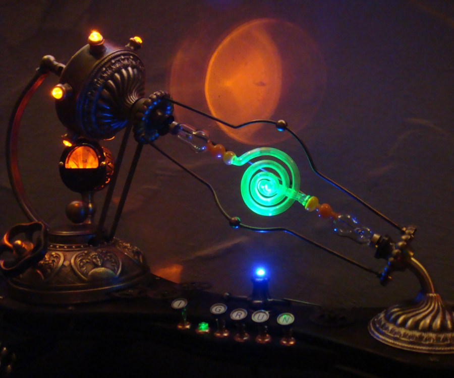 Светильник в стиле киберпанк