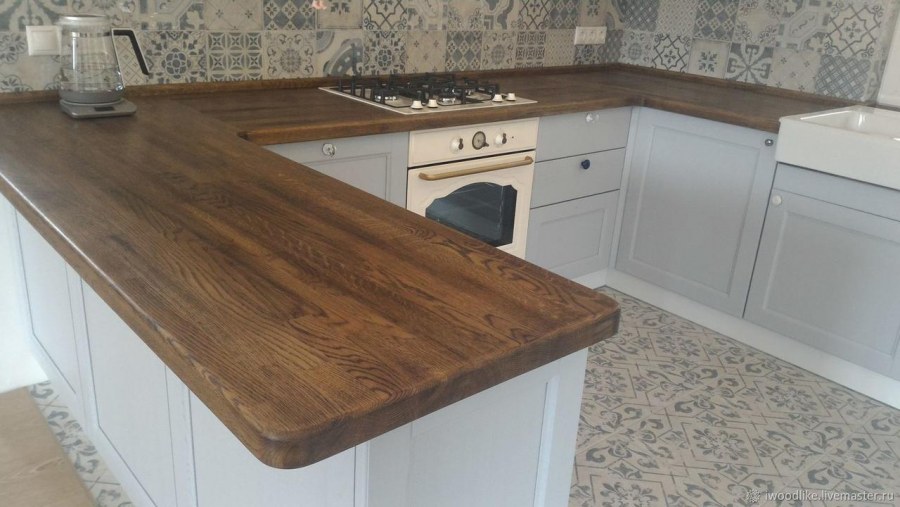 Цельноламельная столешница ясень