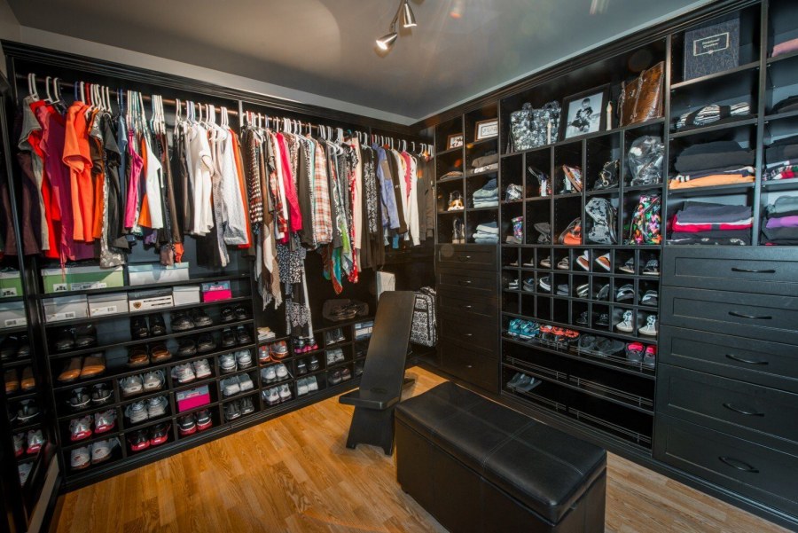 Красивые гардеробные комнаты