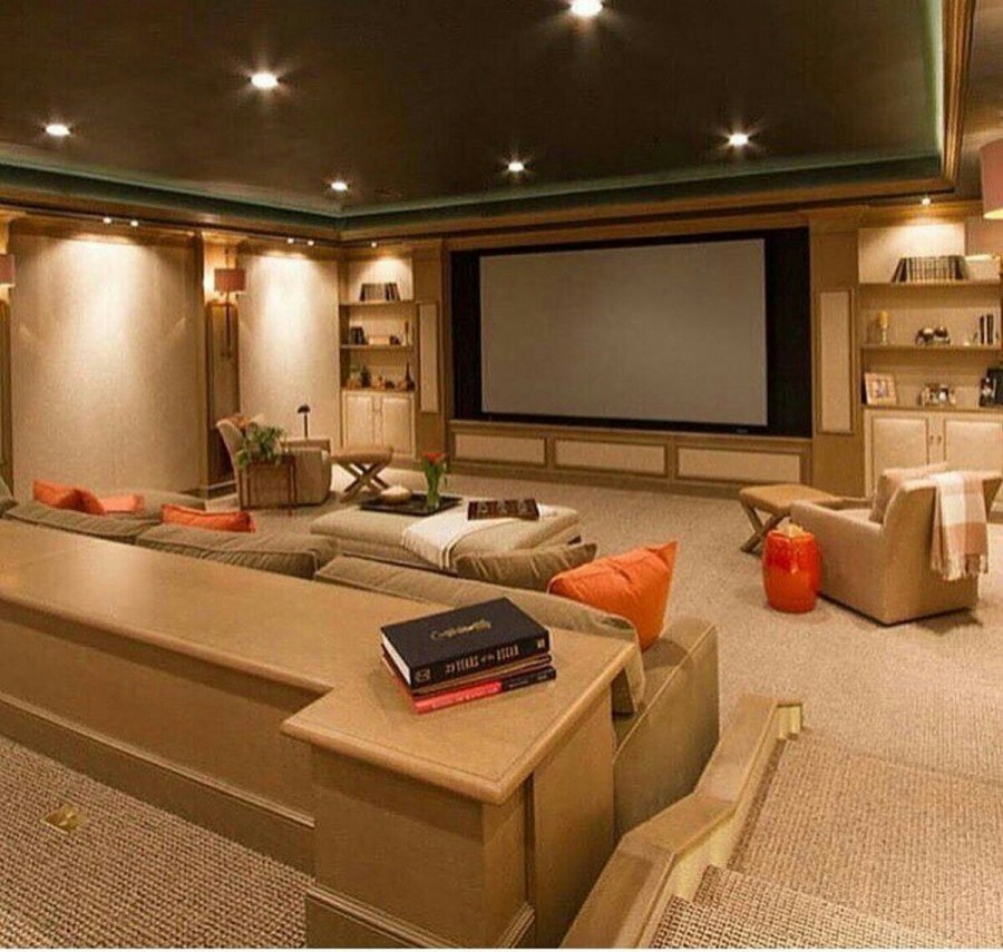 Комната в клубном стиле