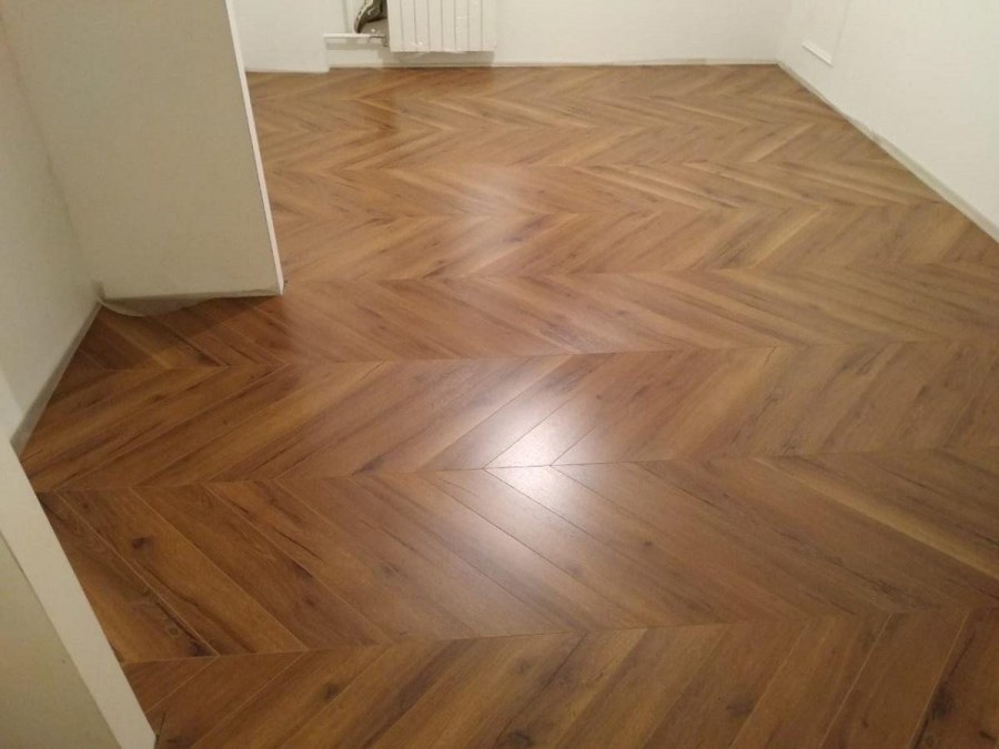 Ламинат CBM ostrost дуб липи 504