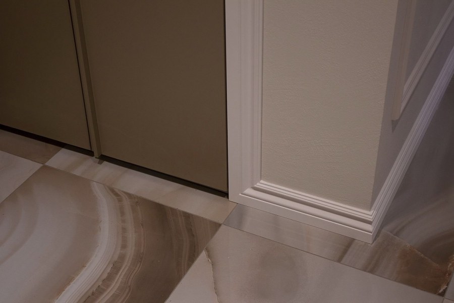Скрытые двери и плинтус
