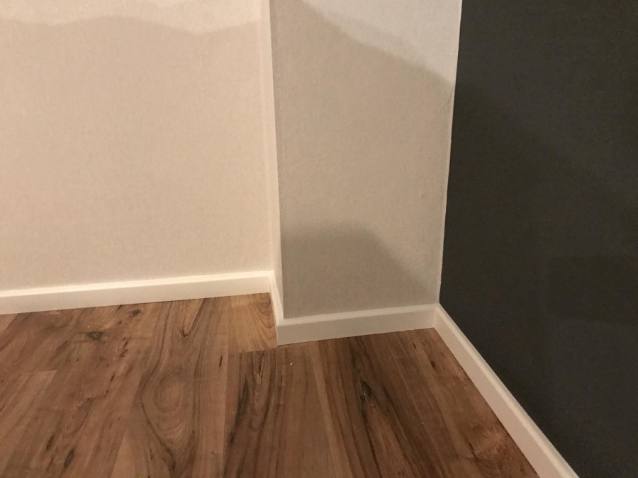 Отказаться от плинтуса в интерьере