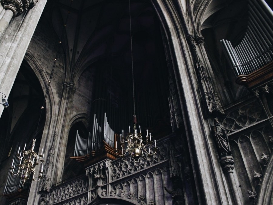 Храм Готический собор вампиры замок