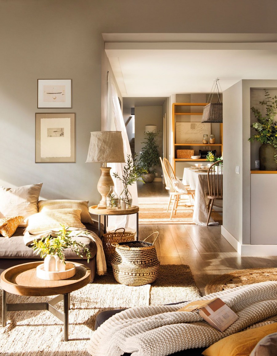 Большая уютная гостиная