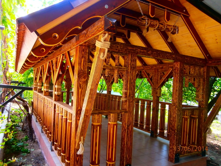 Беседка под старину