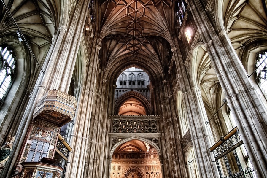 Романская Готика архитектура