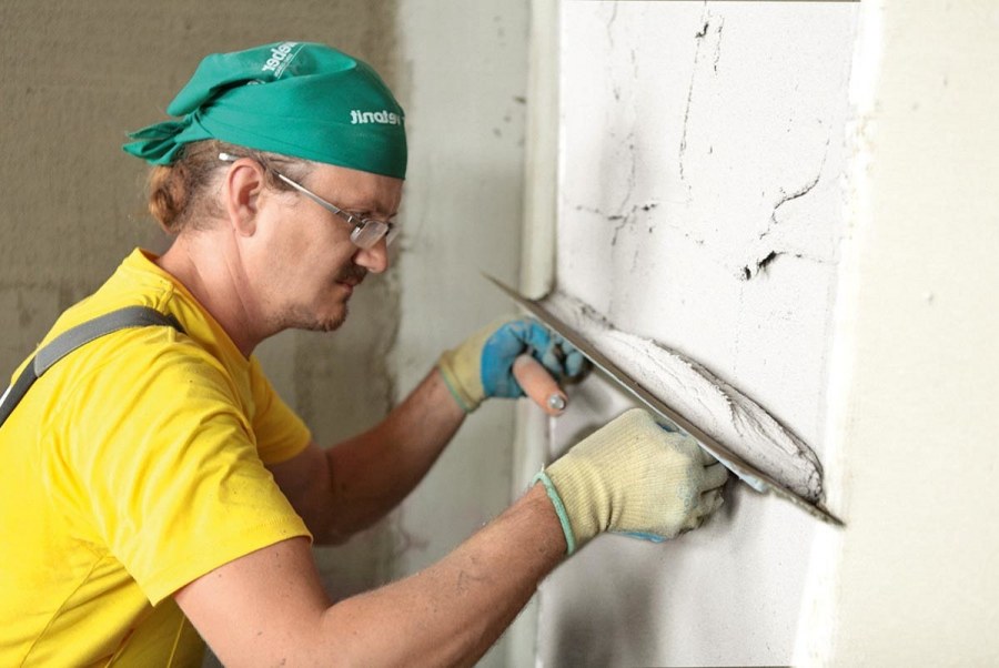 Штукатурка для оштукатуривания поверхностей стен Кнауф