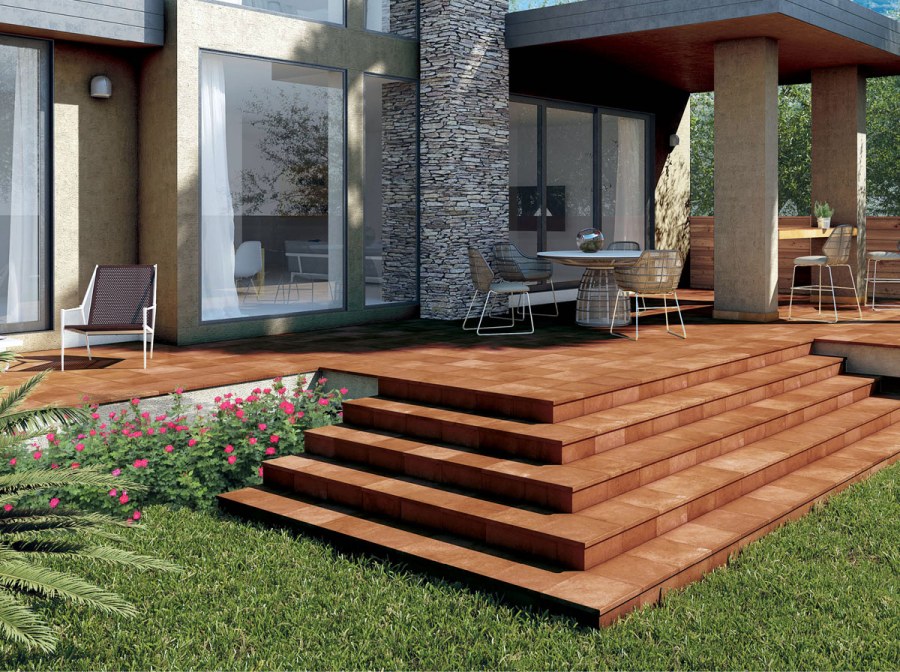 Ступени на террасу