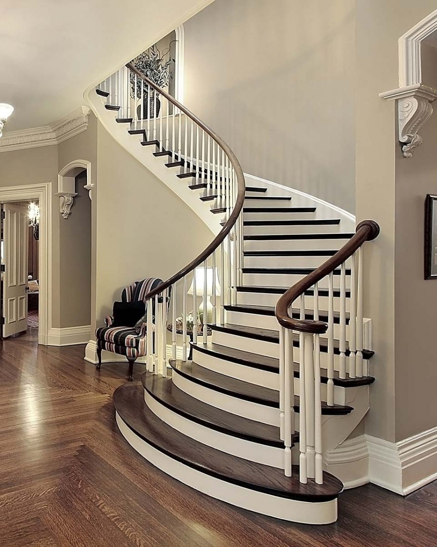 Криволинейная лестница