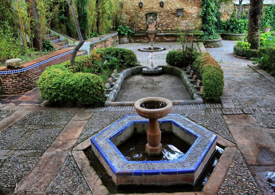 Испано мавританский стиль в ландшафтном