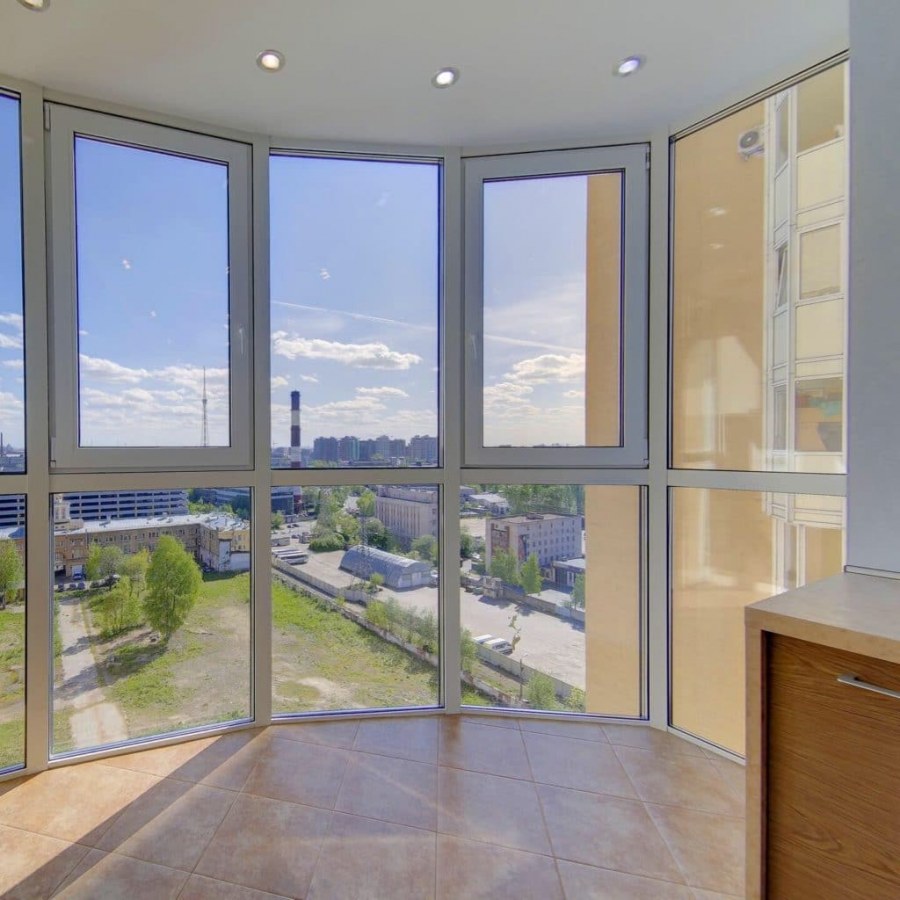 Фасадное остекление лоджий Rehau