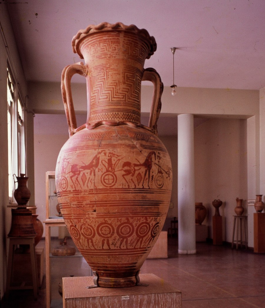 Средневековые вазы