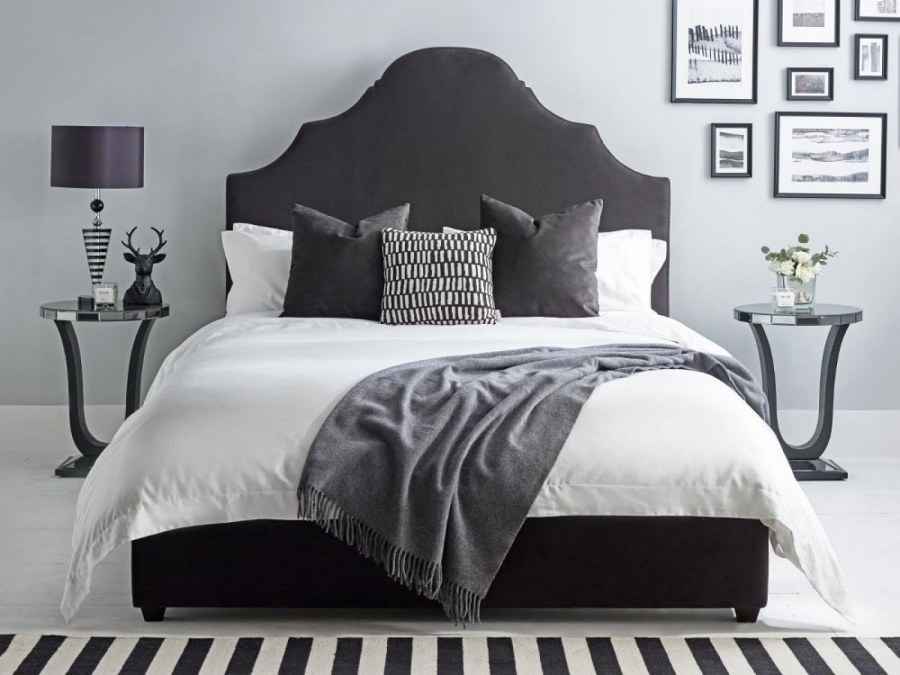 Кровать двуспальная 180х200 черная Petals Queen