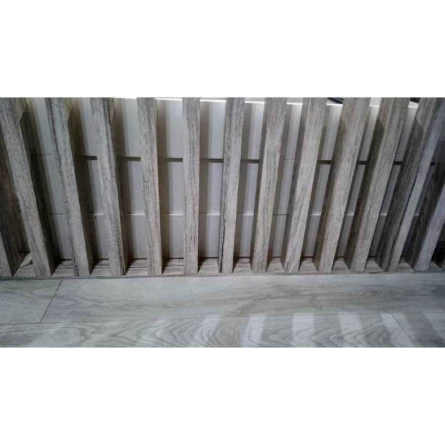 Обшивка стен деревянными рейками