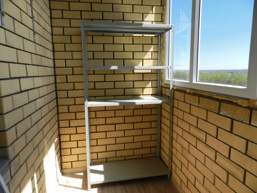 Стеллаж на балкон