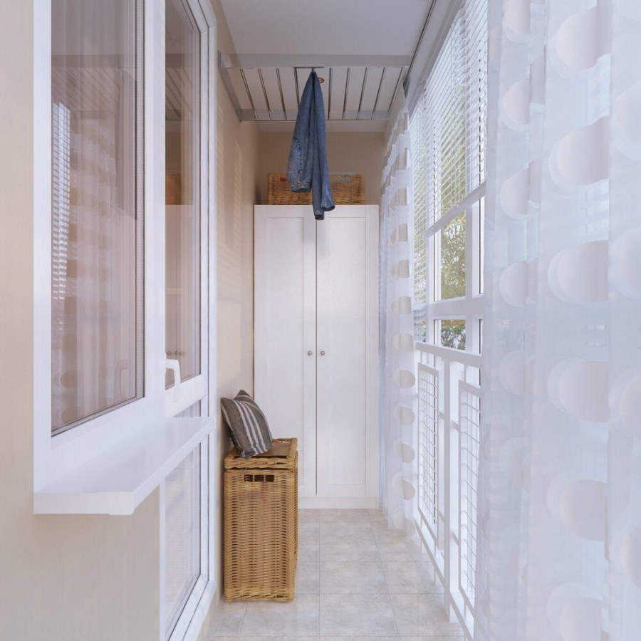 Небольшой шкаф на балкон