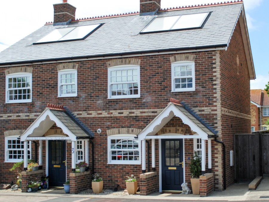 Detached House в Великобритании