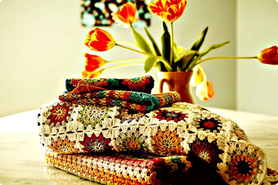 Вязаные интерьерные вещи