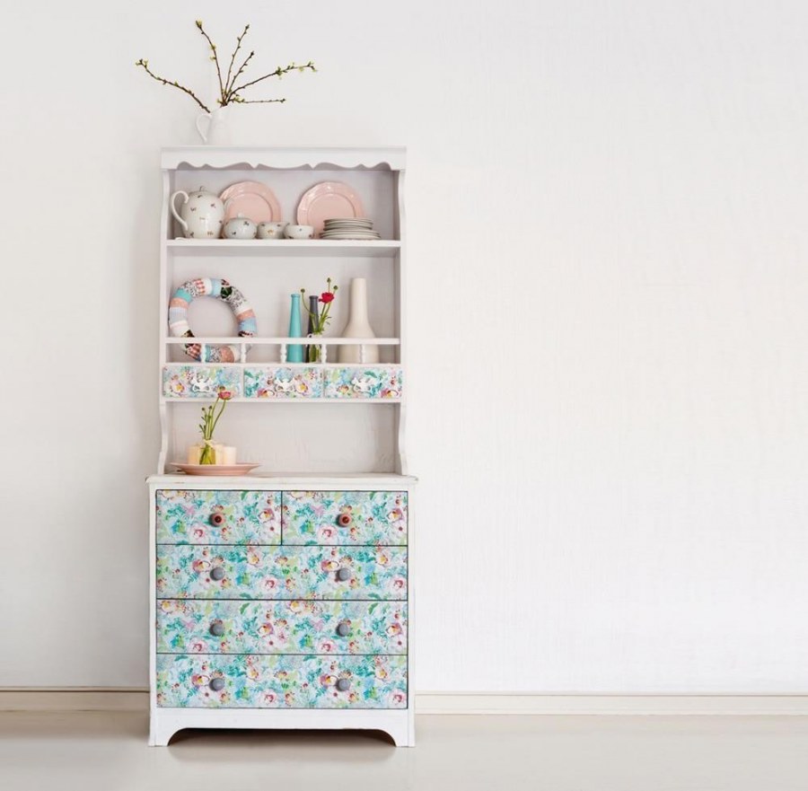 Шкаф самоклеющейся пленкой