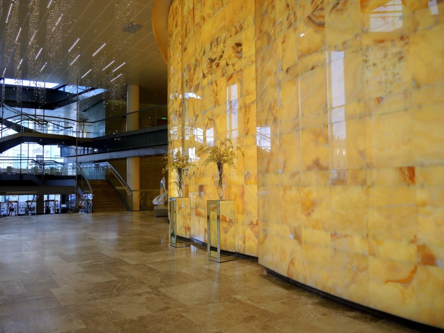 Новая сцена Мариинского театра Санкт-Петербург фойе