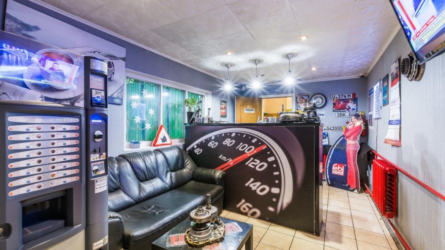 Интерьер автосервиса