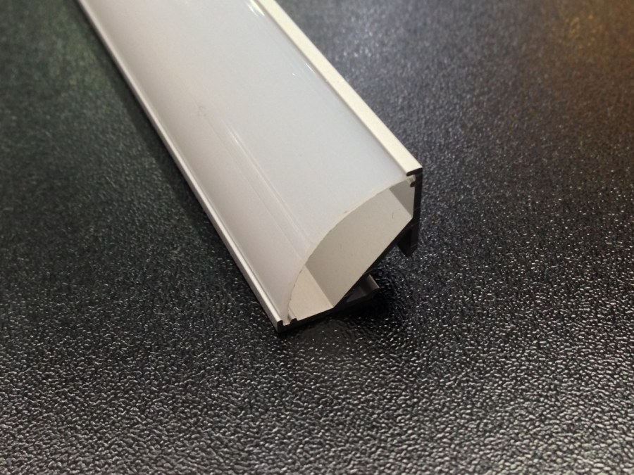 Алюминиевый угловой профиль для led Elf 2000х16х16 мм пу1616