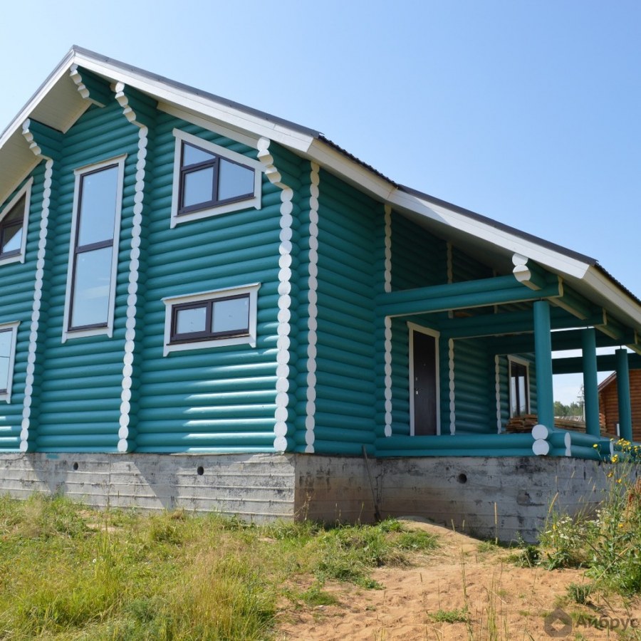 Покрасить деревянный дом