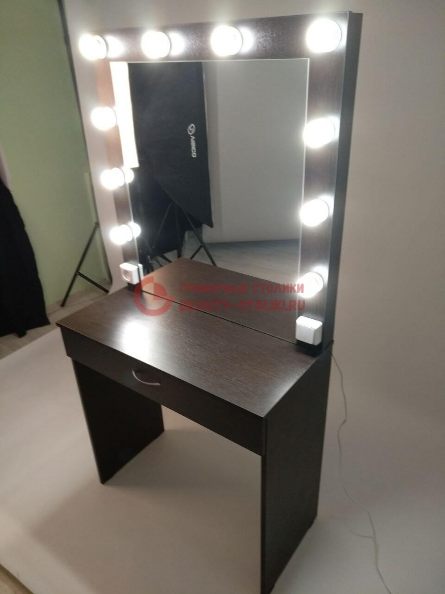 Гримерное зеркало 80х90