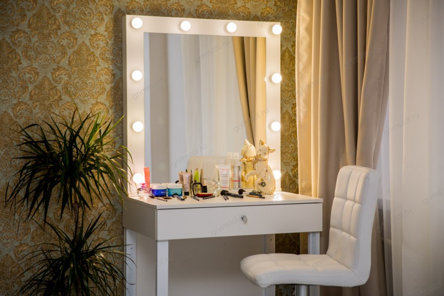 Гримерные столики 80 180 40