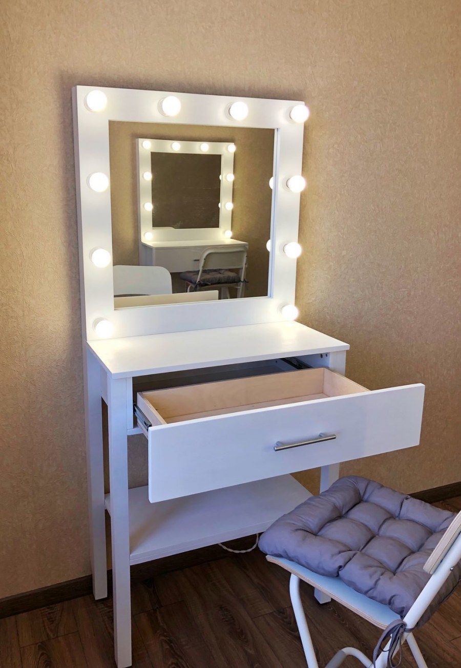 Гримерный столик 80 160