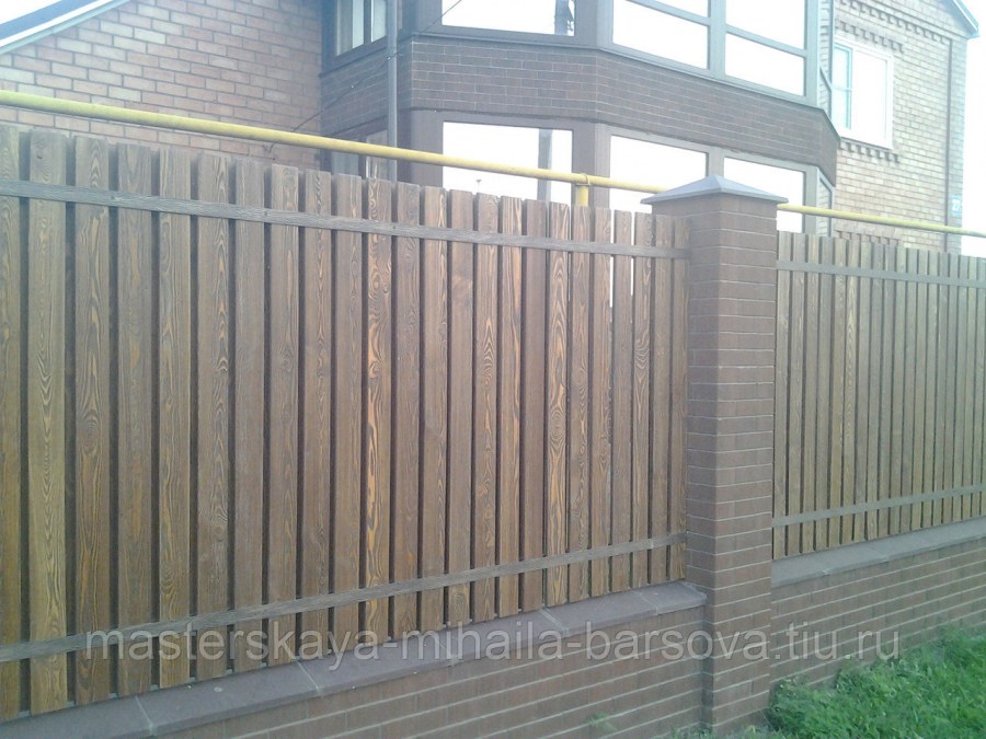 Деревянный забор
