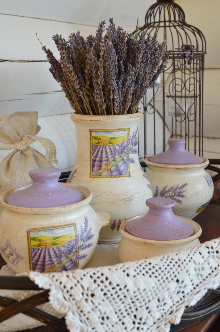 Гостиная в лавандовом цвете