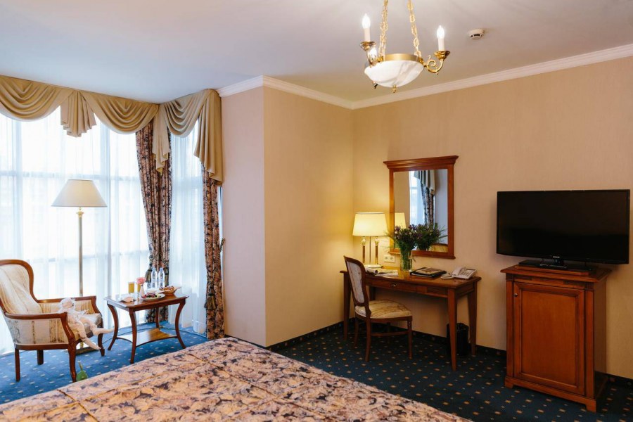 Гранд отель Эмеральд 5*