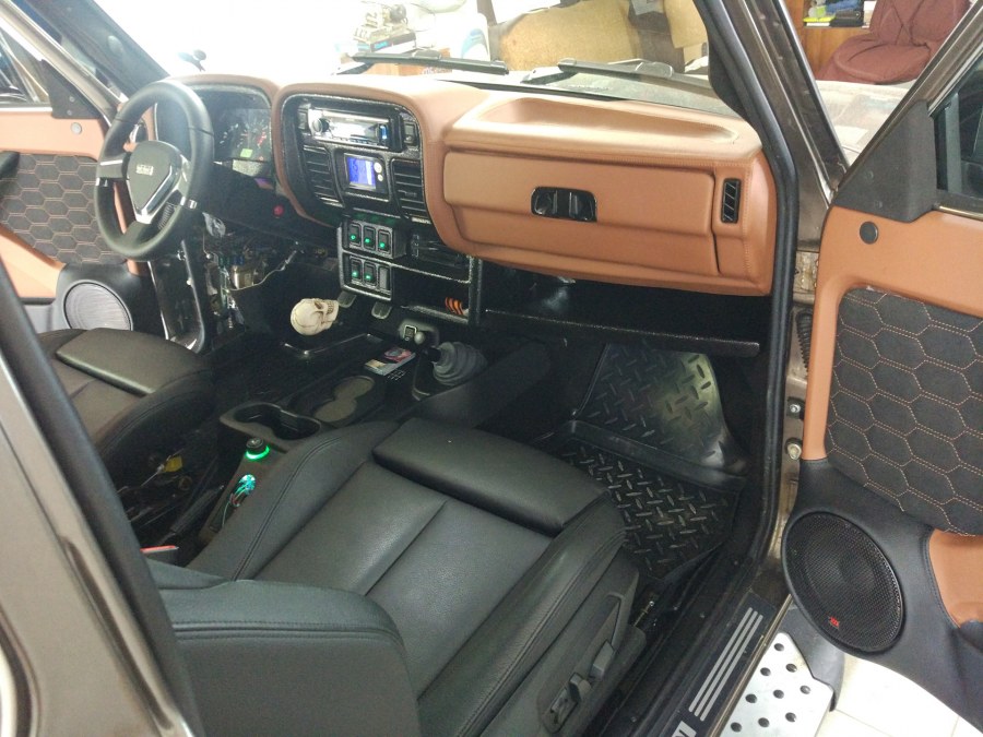 Нива 21214 Урбан салон