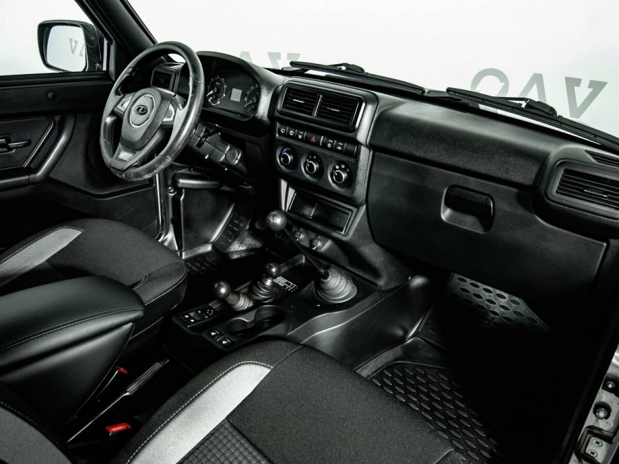Lada 4x4 Urban 2021 салон