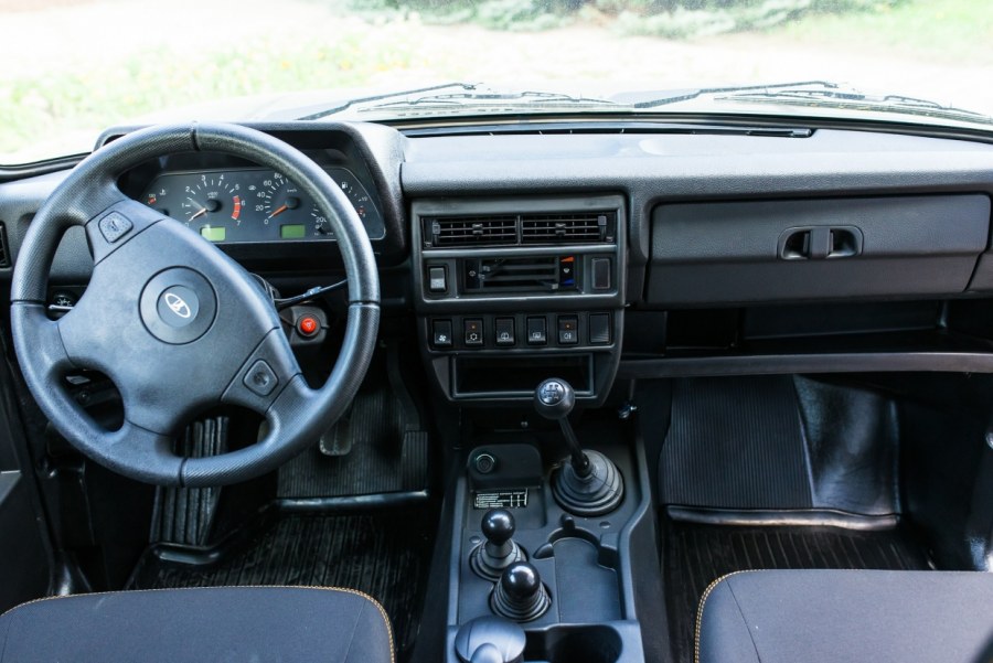 Лада Нива Урбан 4х4 салон