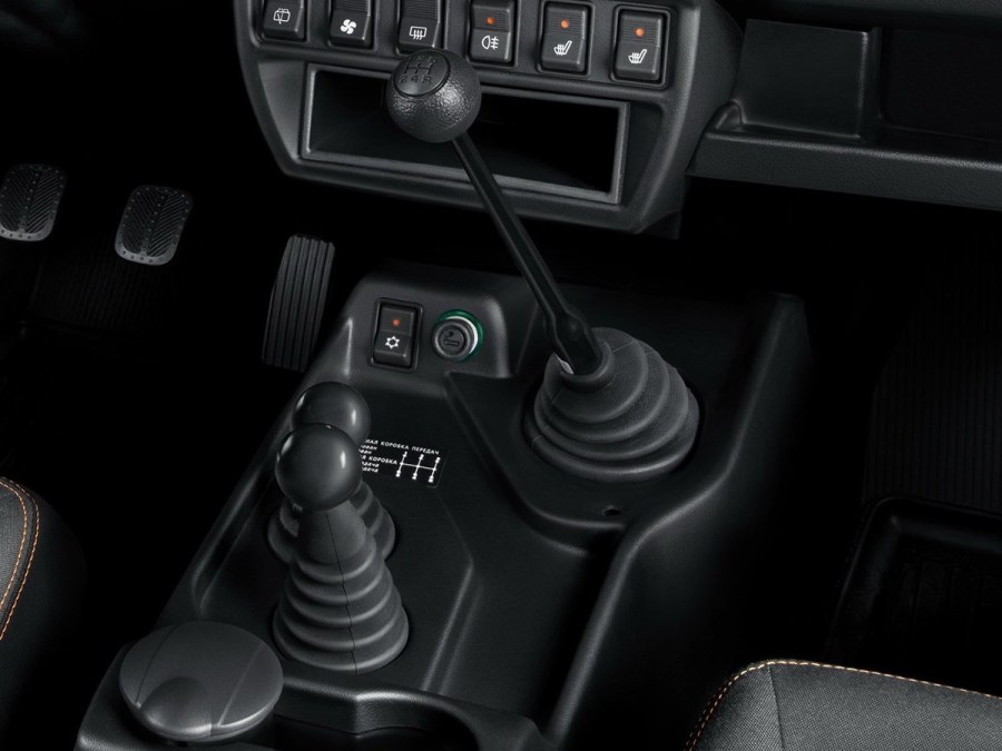 Нива 4х4 салон