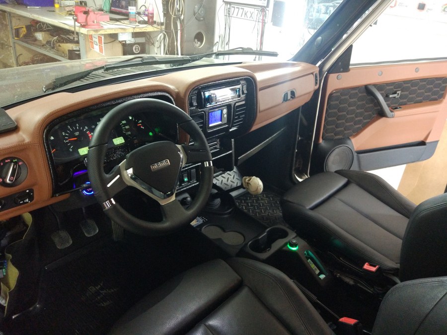 Лада Нива 4х4 Бронто салон