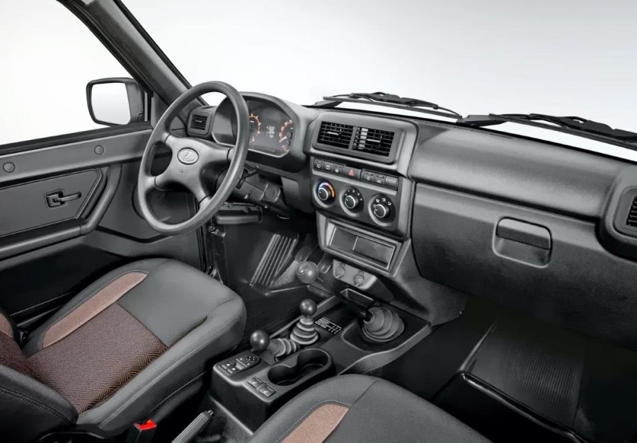 Нива Урбан 2006 салон