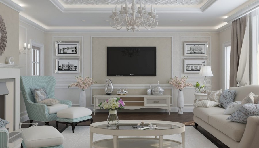 Гостиная с молдингами на стенах
